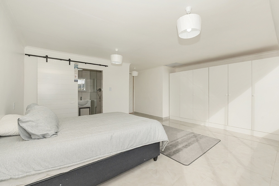To Let 3 Bedroom Property for Rent in Marina Da Gama Western Cape